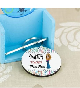 Math Teacher Baş Örtülü Figür Anahtarlık
